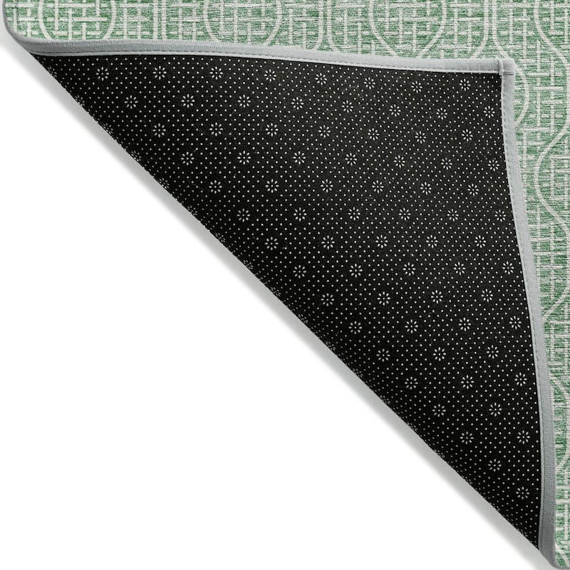 Machine Washable Indoor/ Outdoor Chantille Criss Cross Geo Rug