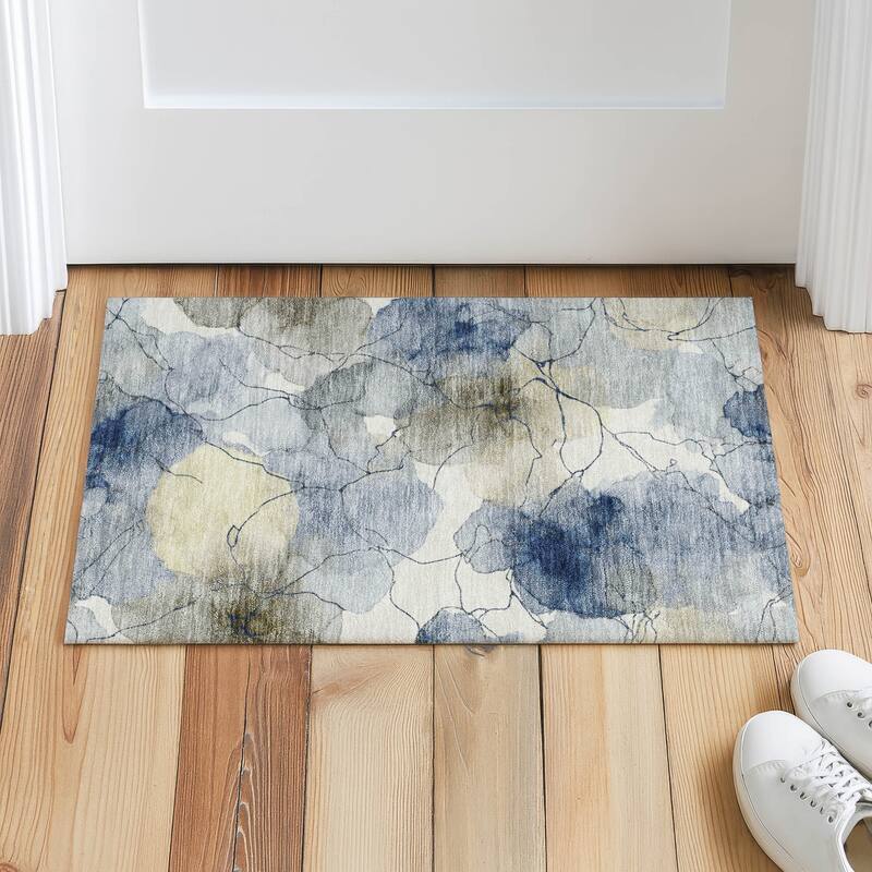 Machine Washable Indoor/ Outdoor Floral Mara Chantille Rug