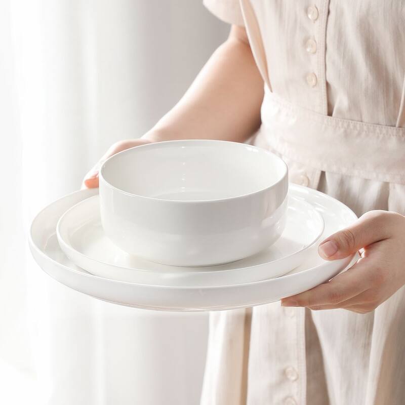 MALACASA LUNA 18-Piece Porcelain Dinnerware Set (Service for 6)