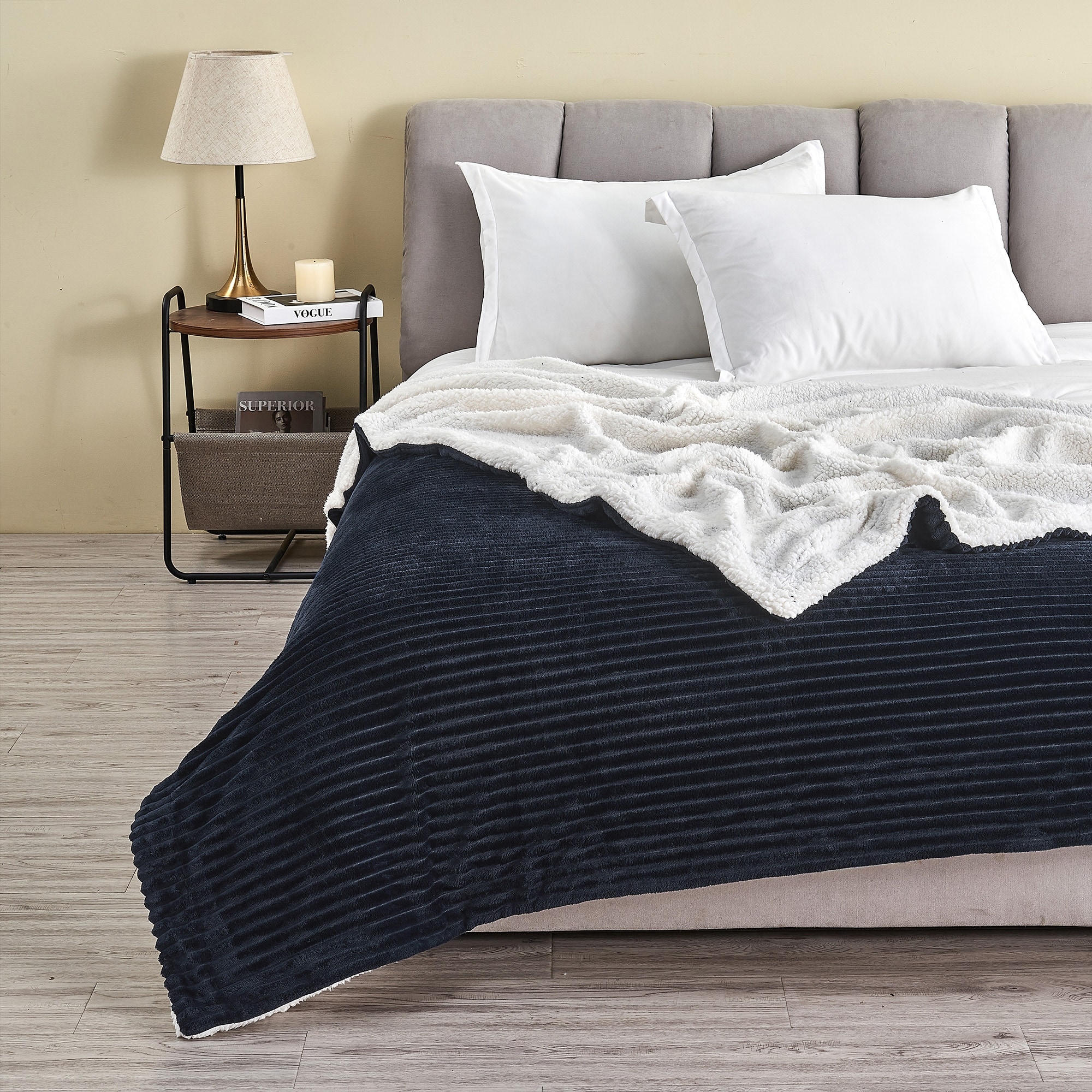 Luxurious Ribbed Texture Reversible Sherpa Blanket On Sale Bed