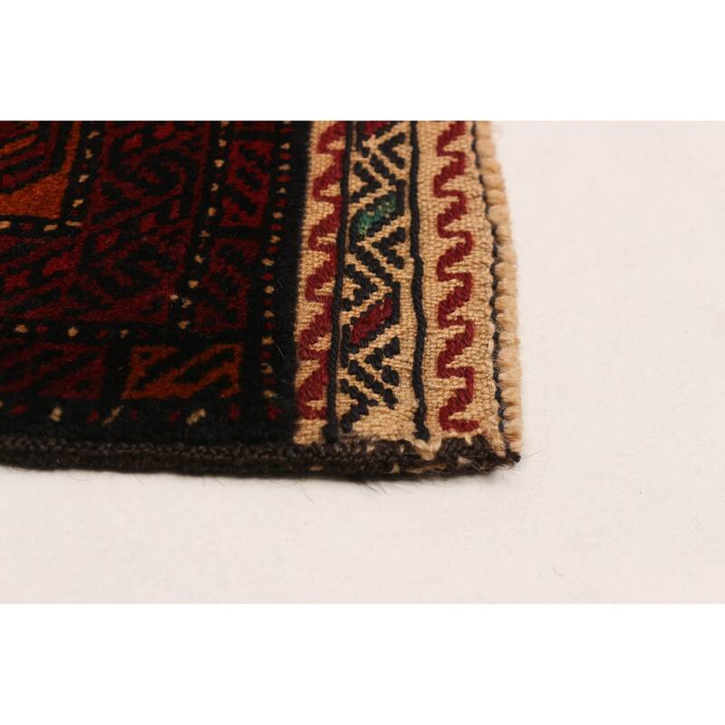 Teimani Black, Red Rug 4'2" x 6'8" - 4'2 x 6'8