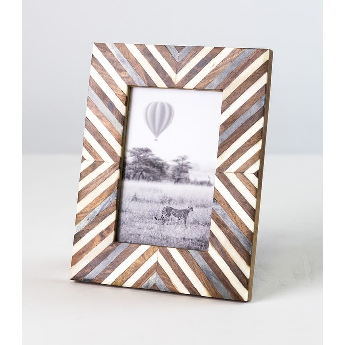 Banka Mundi Frame - Brown and White 4" x 6" - 6.5" L, 8.5" H