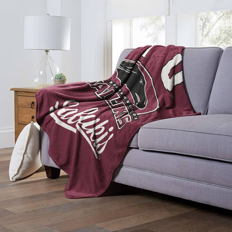 NCAA Missouri Valley Alumni Silk Touch Throw Blanket