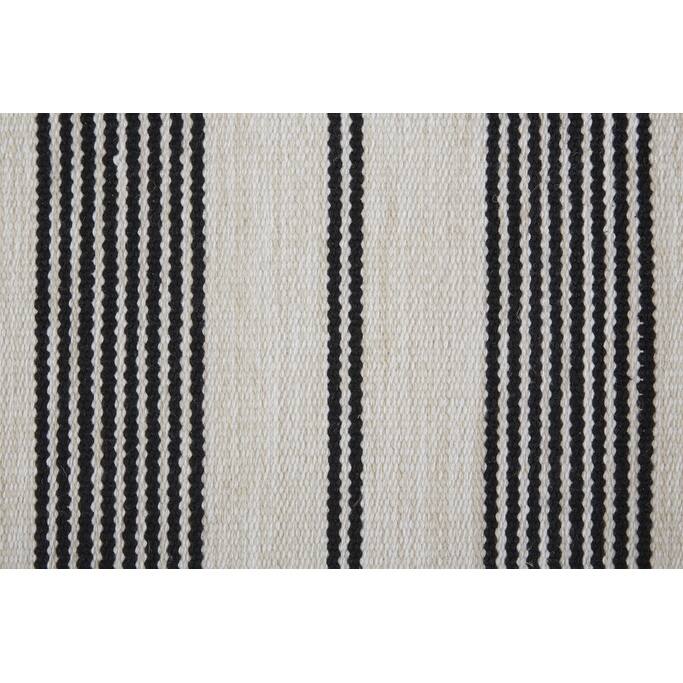 Contemporary Striped Pattern Perfect for Busy Homes Area Rug - 2' x 3'