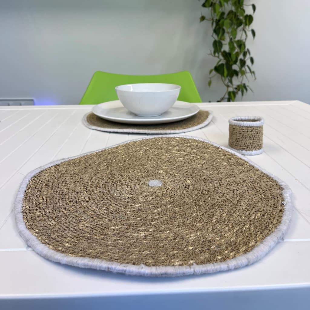 Seagrass Placemat White 13Dia -A