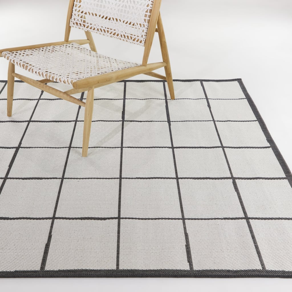 Messier Modern Grid Indoor/Outdoor Area Rug