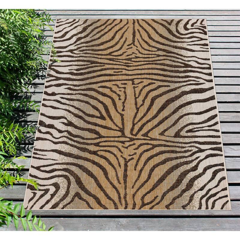 Liora Manne Carmel Zebra Indoor/Outdoor Rug Sand