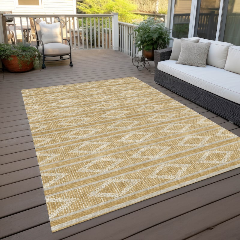 Machine Washable Indoor/ Outdoor Diamond Stripe Chantille Rug