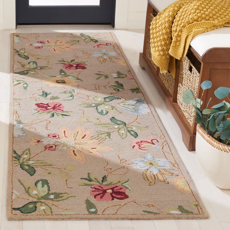 SAFAVIEH Handmade Chelsea Rubi French Country Floral Wool Rug - 2'6" x 12' Runner - Beige - Runner