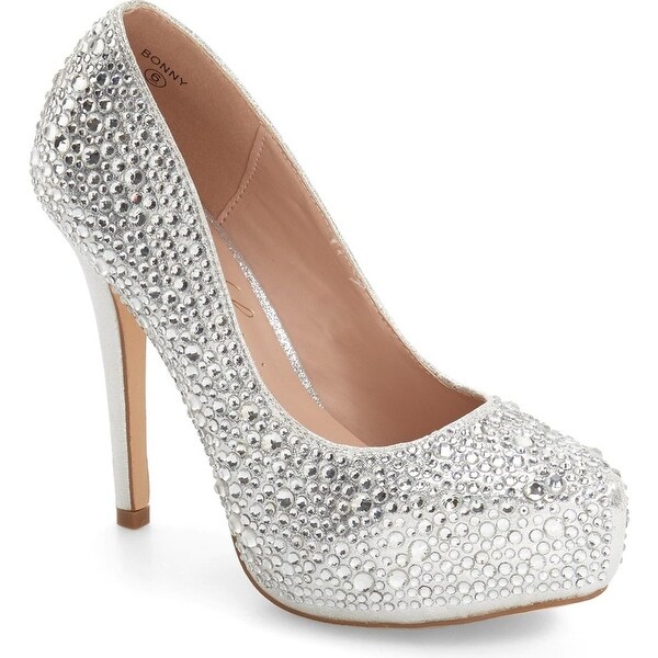 Rhinestone Round-Toe Pump