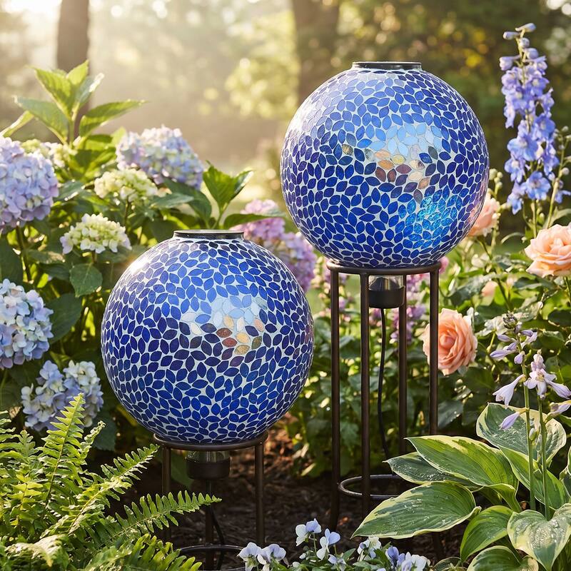 Sunnydaze 10-Inch Solar Glass Gazing Garden Globe