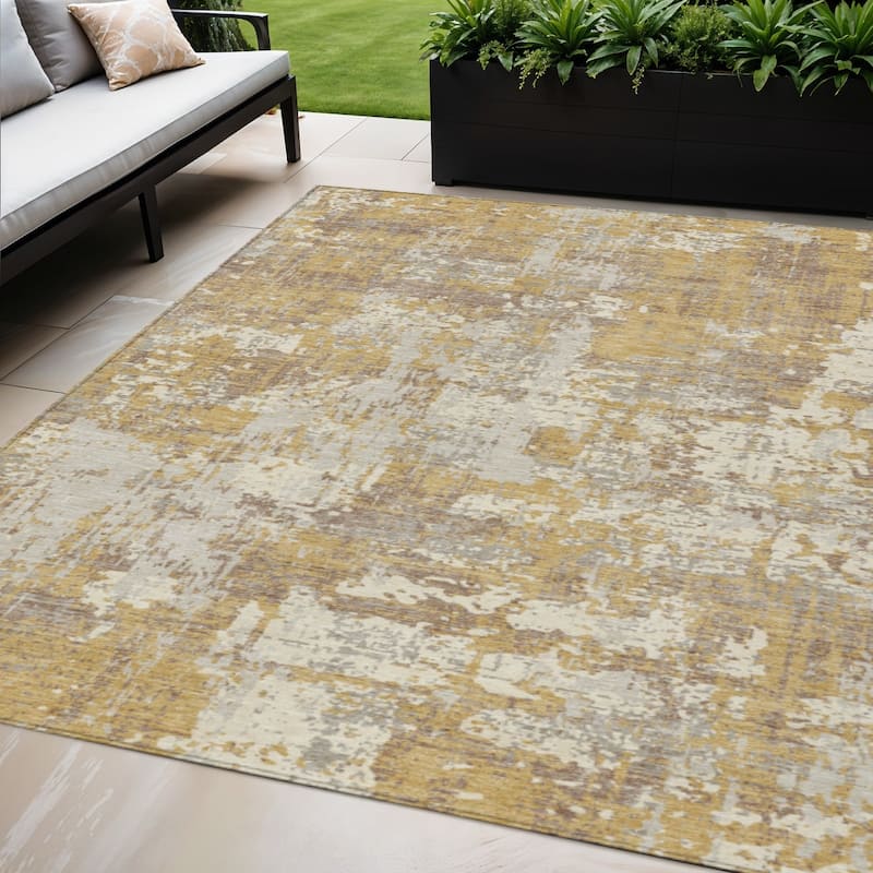 HomeRoots Abstract Transitional Rectangle Outdoor Rug - 5' X 8'