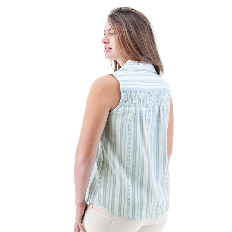 Old Ranch Women's Saguaro Smocked Button Front Tank