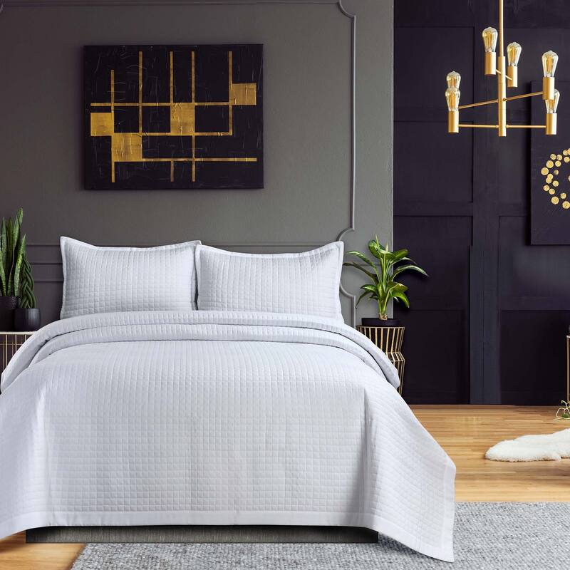 Naples Solid Oversized Quilt Set - White - Queen