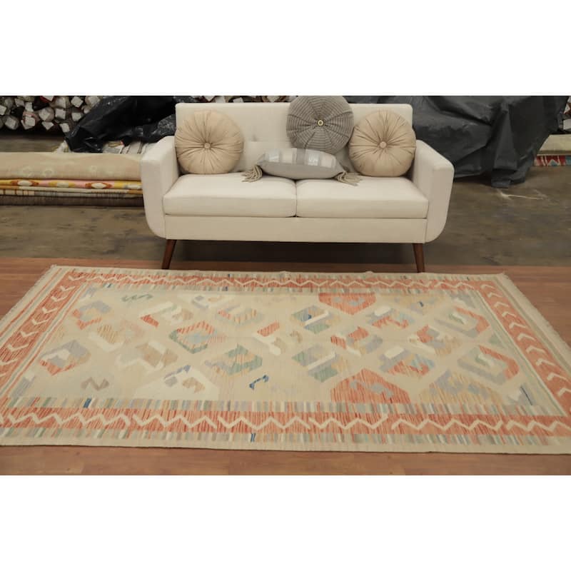 Hand Woven Oriental 100% Wool Carpet Southwestern Tribal Beige & Ivories Kilim Area Rug - 8' 2'' X 5' 1''
