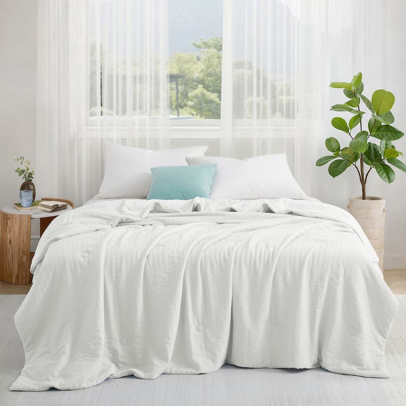 Lightweight Cooling Reversible Bed Blanket, Breathable Seersucker Comforter for Hot Sleepers