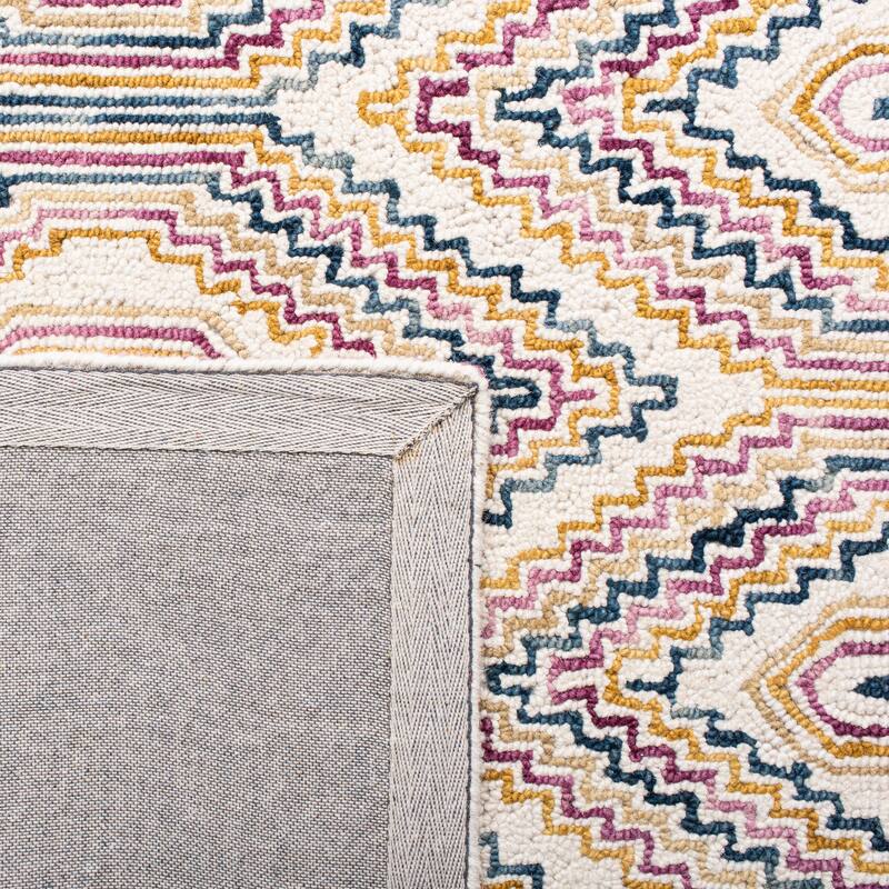 SAFAVIEH Handmade Aspen Malaurie Boho Tribal Wool Rug