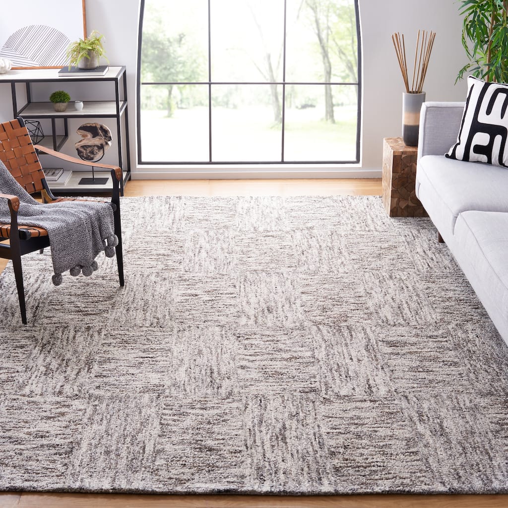 SAFAVIEH Handmade Abstract Hristina Modern Viscose Rug