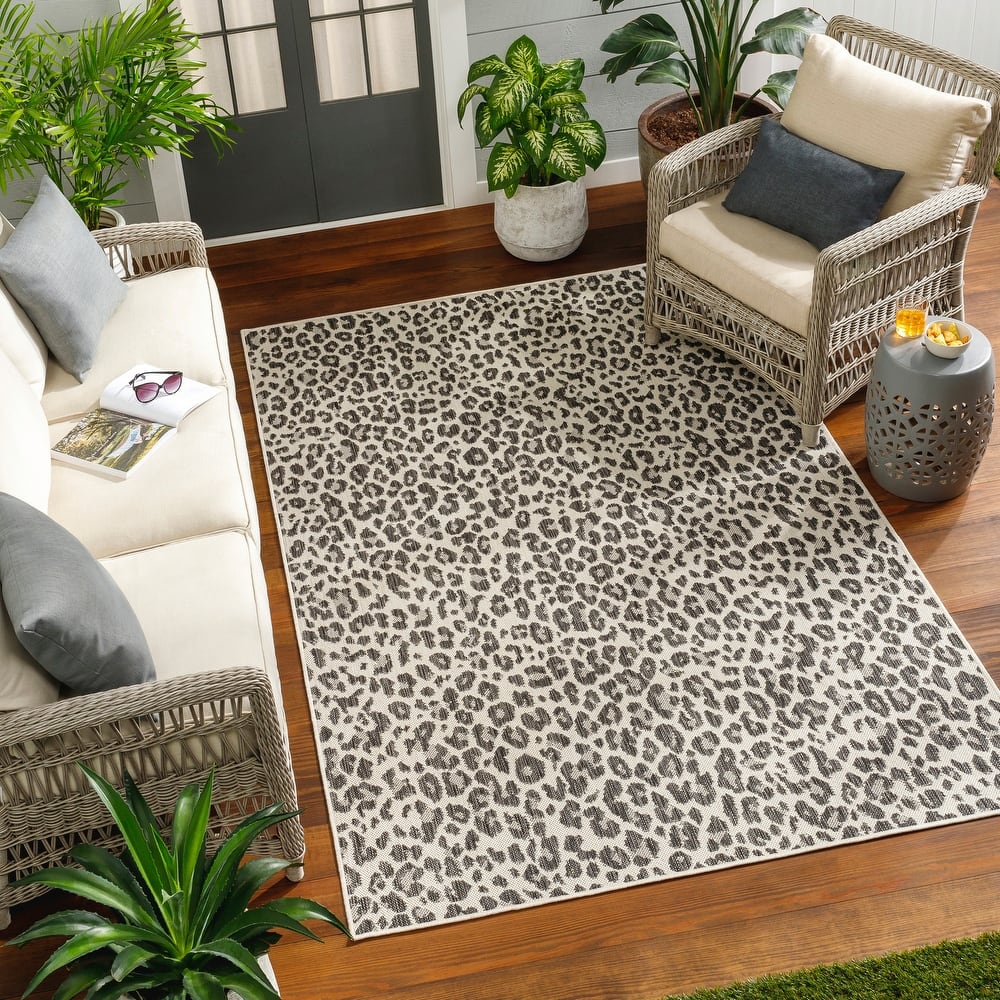 Livabliss Ravello Animal Print Indoor/ Outdoor Area Rug