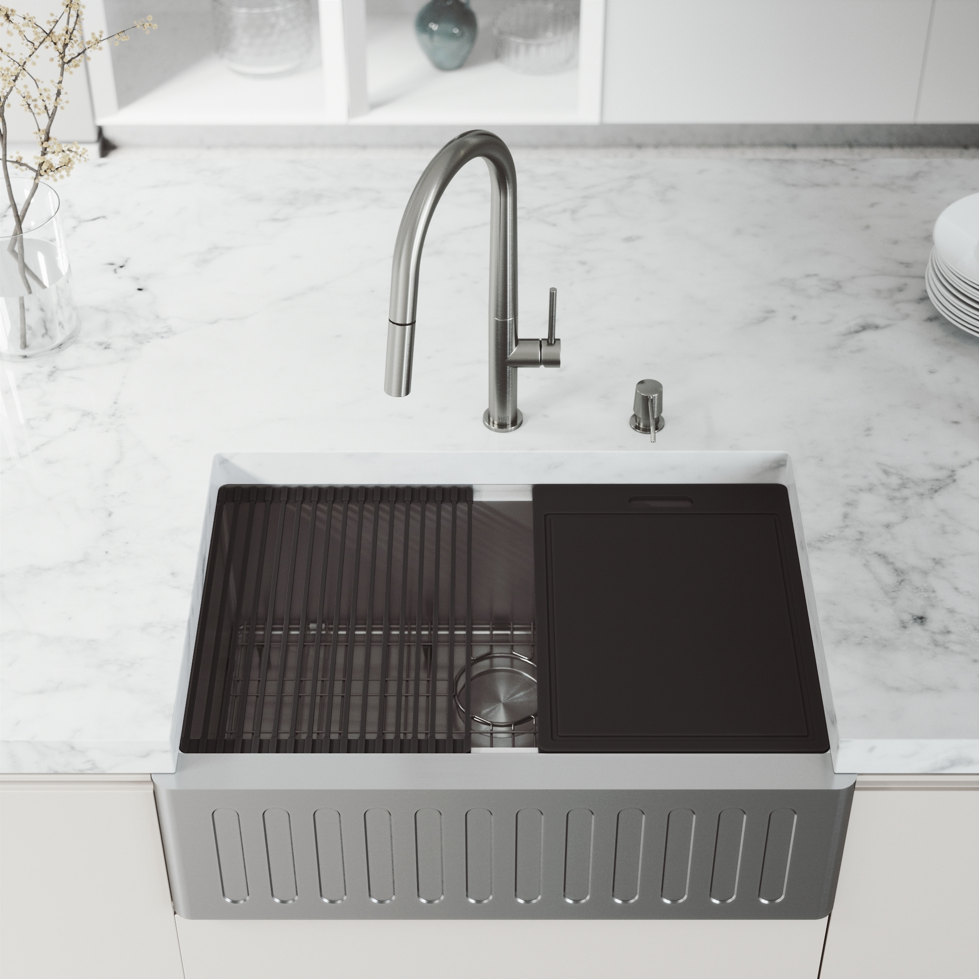 VIGO Oxford Stainless Steel Single Bowl Slotted Apron Farmhouse Kitchen Sink and Accessories