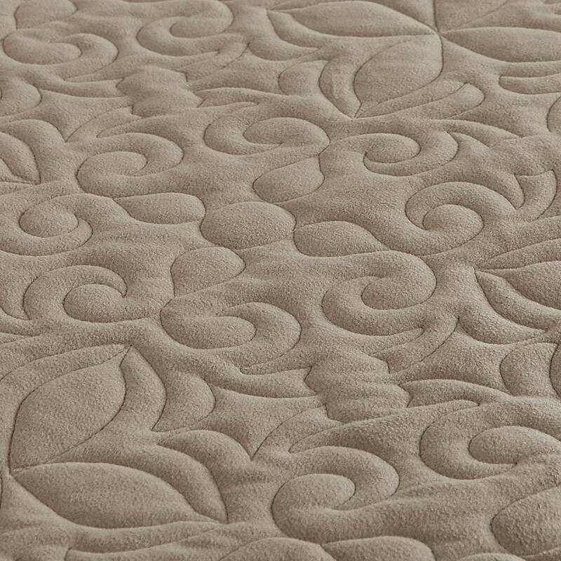 BCBG Astor Velvet Quilt Sets