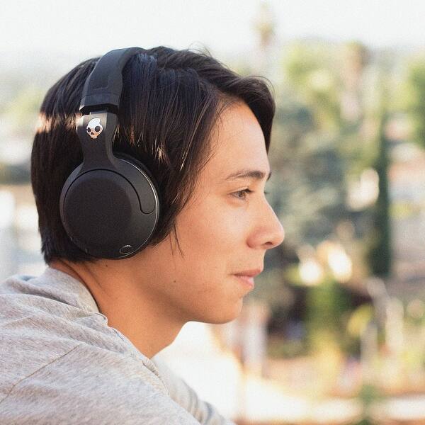 Shop Skullcandy Hesh 2 Bluetooth Wireless Over Ear Headphones Overstock 20696765