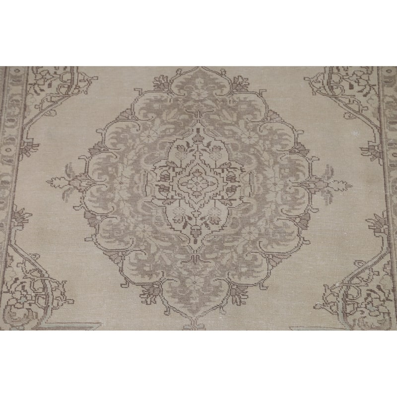 Hand Knotted Oriental 100% Wool Carpet Traditional Medallion Beige & Ivories Tabriz Area Rug - 9' 0'' X 6' 4''