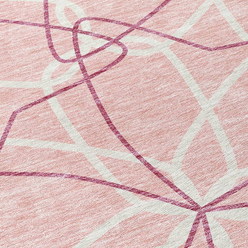 Machine Washable Indoor/ Outdoor Abstract Prism Chantille Rug