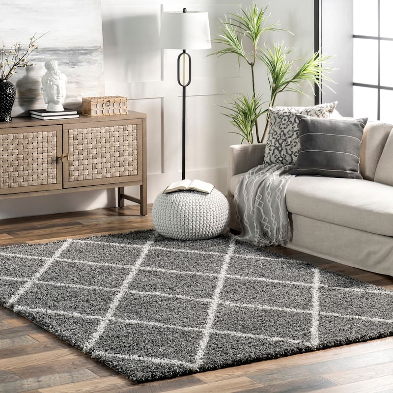 Nuloom Kesha Contemporary Trellis Shag Area Rug - 4' x 6' - Dark Grey