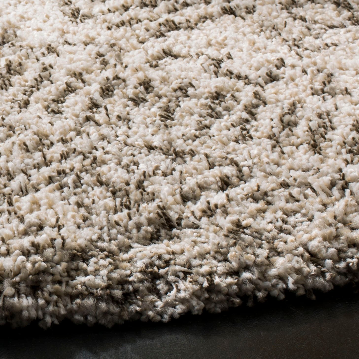 SAFAVIEH Hudson Shag Normanna 2-inch Thick Rug - On Sale
