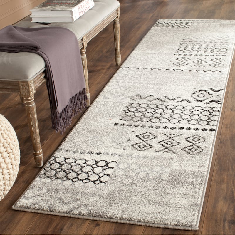 SAFAVIEH Evoke Kitron Distressed Vintage Boho Rug