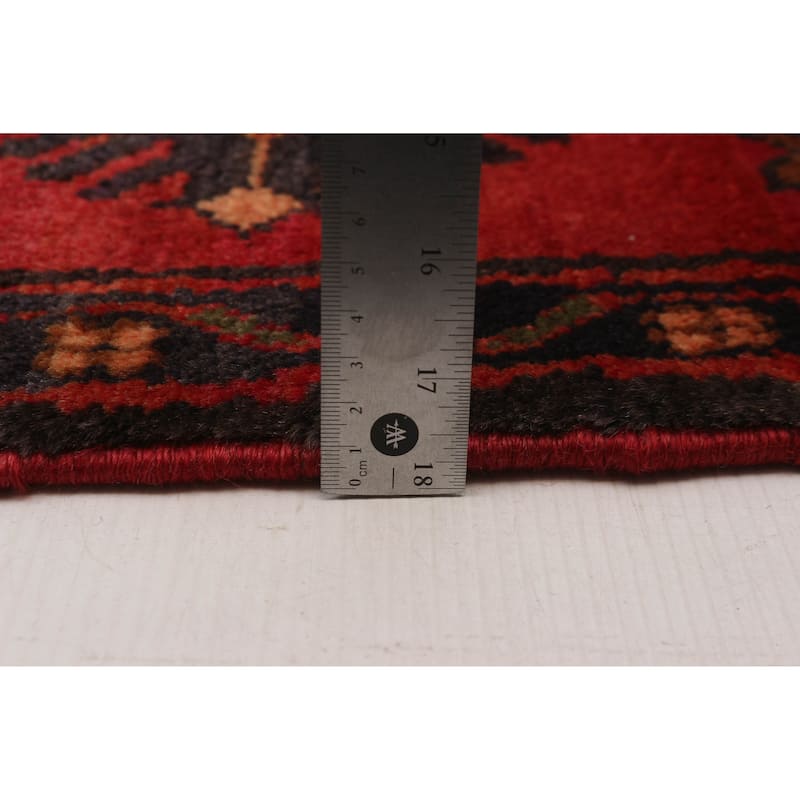 Anadol Black, Red Rug 4'3" x 6'9" - 4'7 x 6'11