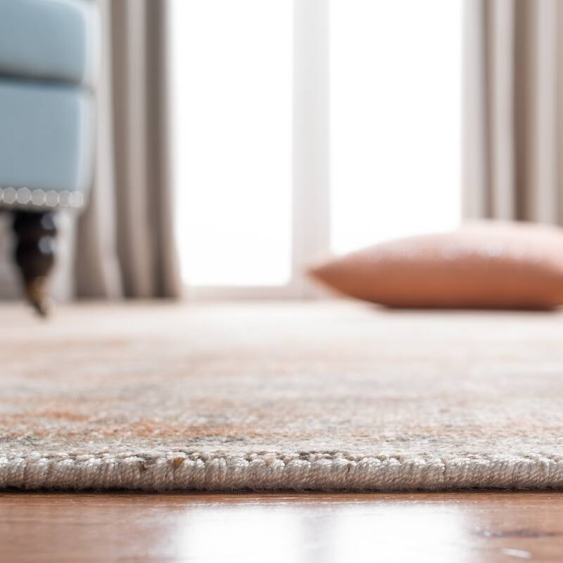 SAFAVIEH Handmade Restoration Vintage Yamilex Wool & Viscose Rug
