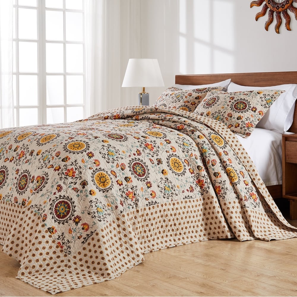 Greenland Home Fashions Andorra Suzani Medallion 100% Cotton Reversible Quilt Set