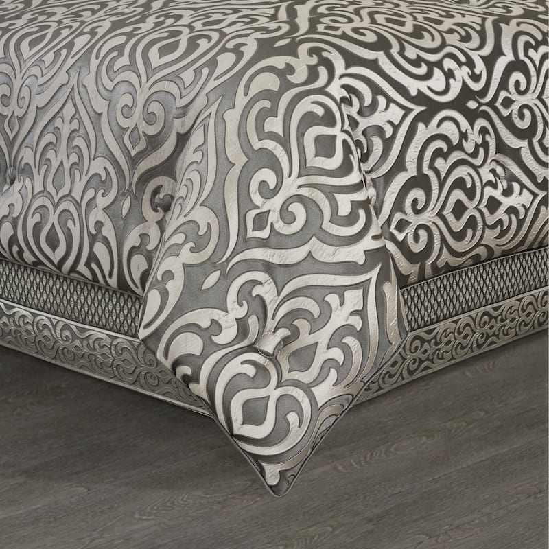 J. Queen New York Bolero Silver Comforter Set - Queen