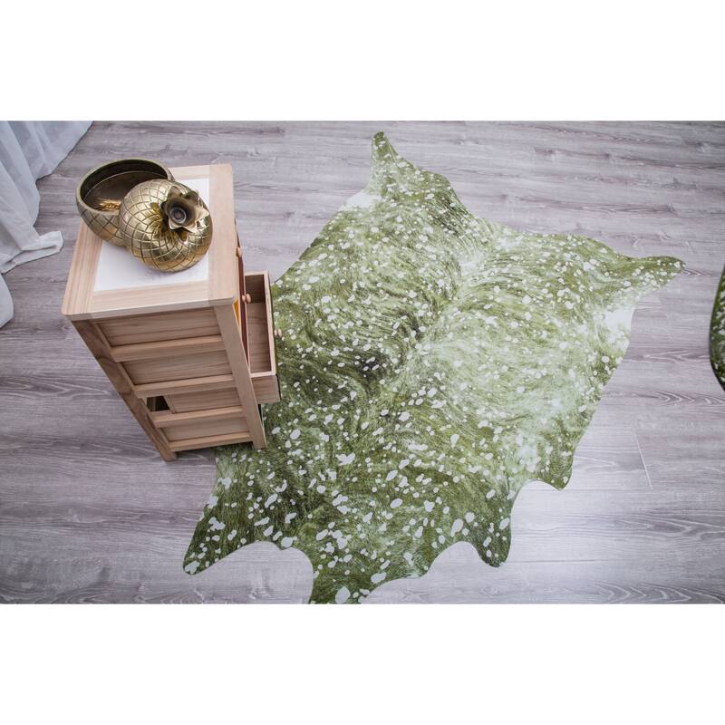 Rio Collection Faux Cowhide Printed Rug with Foil Accents