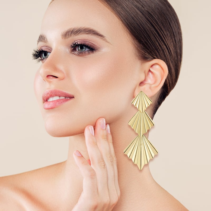 Chloe & Madison Fluted Fan Drop Earrings