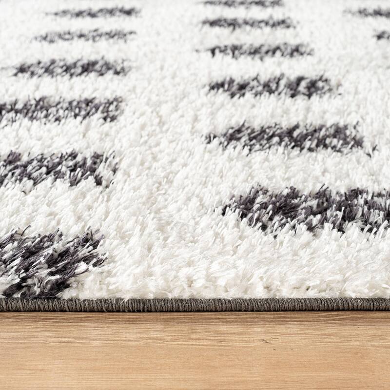 Scandinavian Arrow Shag Rug - Modern Look - Anthracite Dark Gray - Easy Maintenance