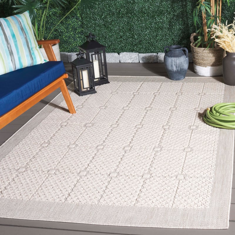 SAFAVIEH Milos Maureen Casual Rug - 6'7" Square - Beige