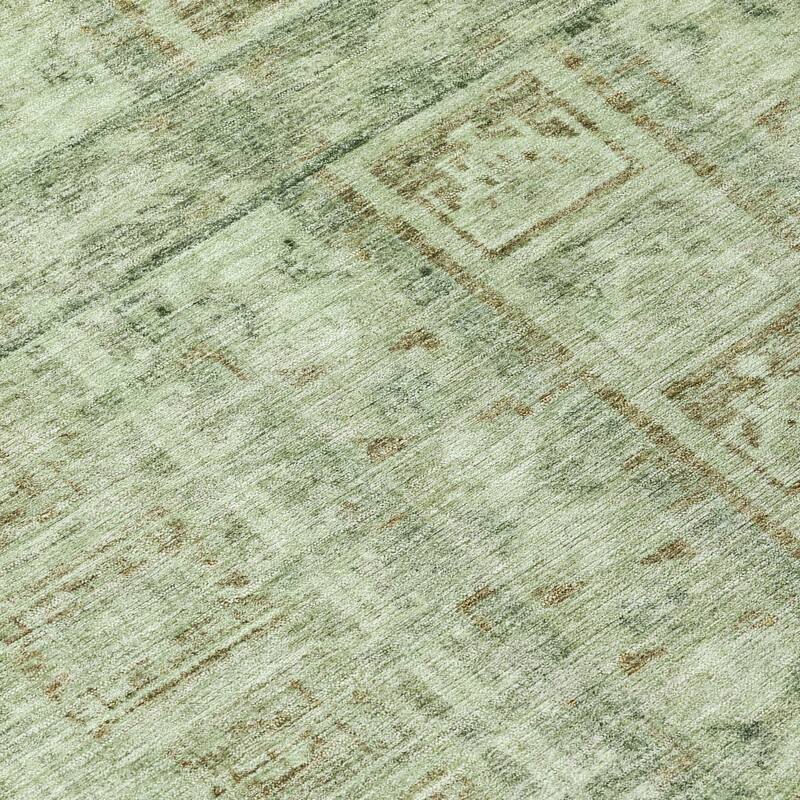 Machine Washable Indoor/Outdoor Global Traditional Chantille Rug