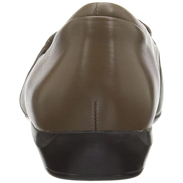 clarks kinzie willow flat