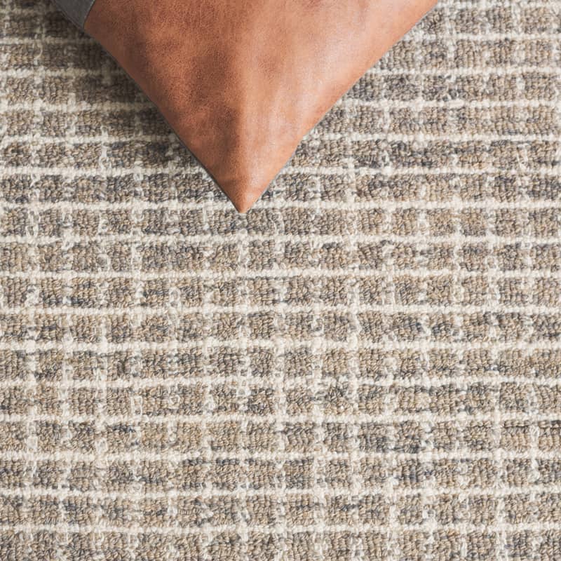 SAFAVIEH Handmade Pine Gennarina Modern Wool Rug