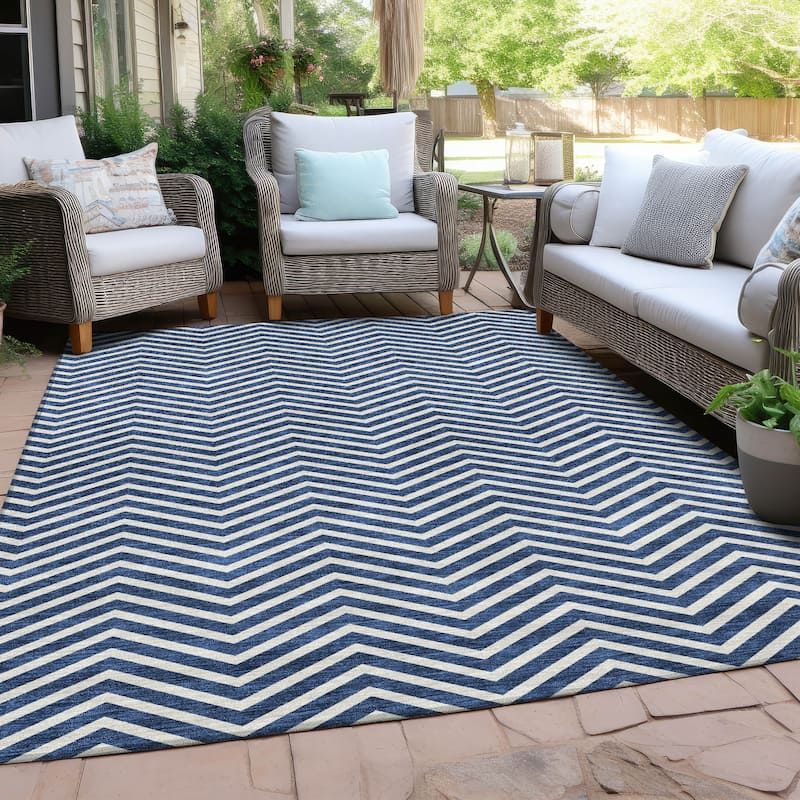 Machine Washable Indoor/ Outdoor Chantille Chevron Stripe Rug - Blue - 2'6" x 3'10"