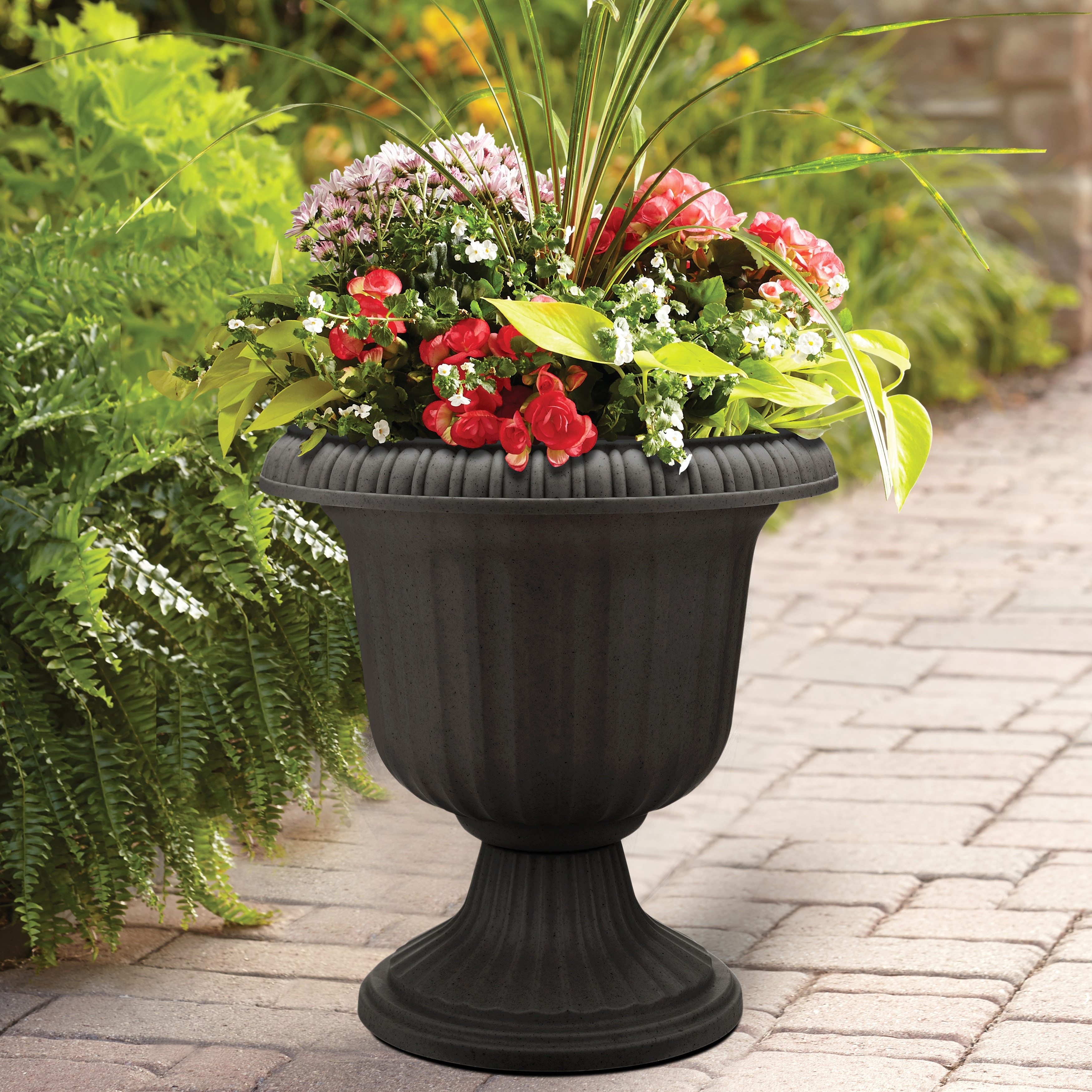 Southern Patio Utopian Plastic Outdoor Urn Planter (2-Pack)