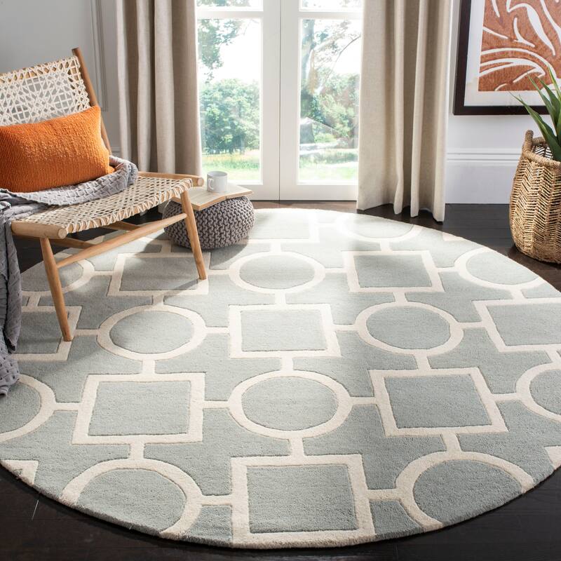 SAFAVIEH Handmade Chatham Alkinoi Modern Moroccan Wool Rug - 7' Round - Grey/Ivory