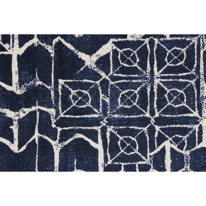 Meera Abstract Geometric Transitional Area Rug