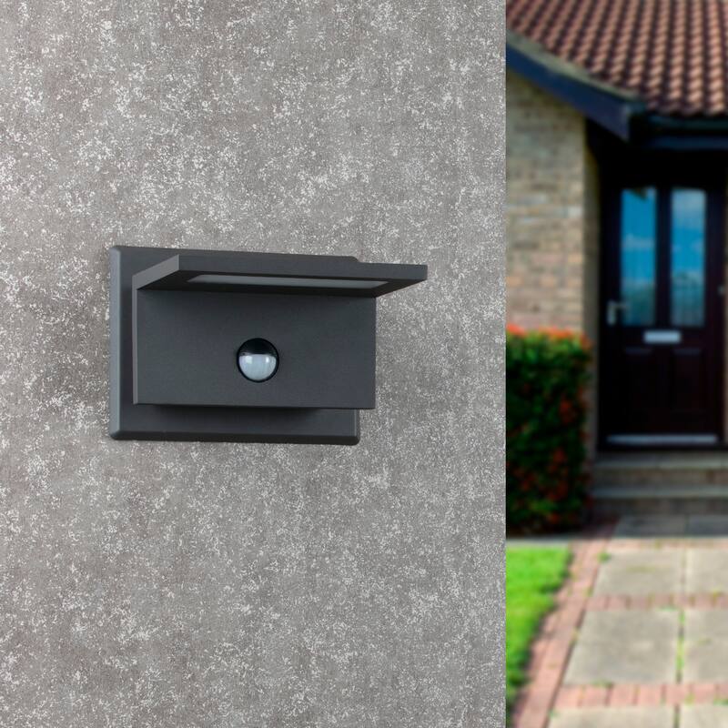 Inowel Wall Light Outdoor LED PIR Sensor Sconce IP54 10W 680Lm