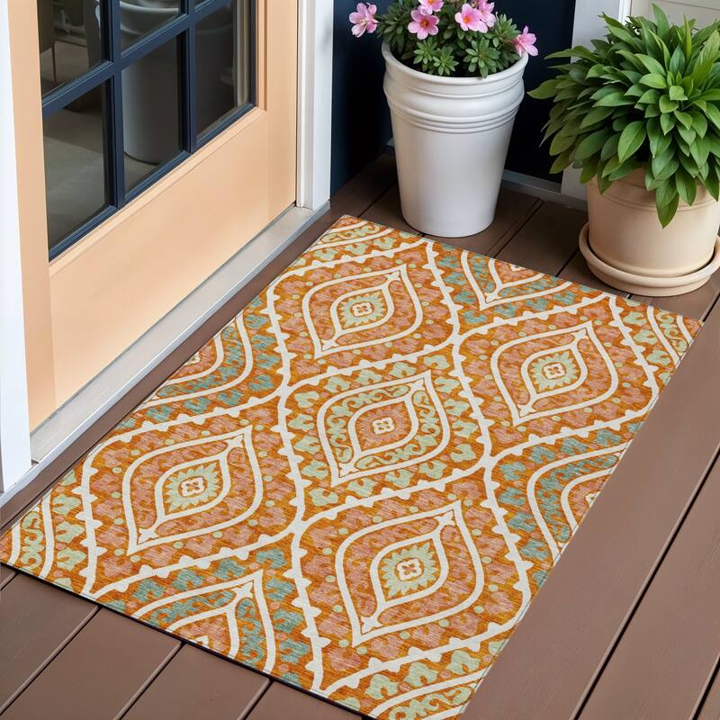 HomeRoots Floral Transitional Rectangle Outdoor Rug - 3' x 5'