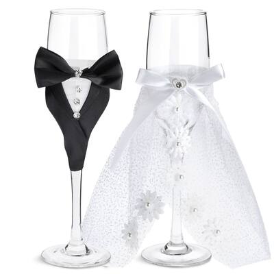 Bride and Groom Champagne Flutes