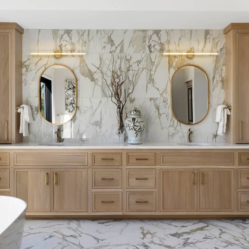 Modern 1-Light Dimmable LED Linear Bathroom Vanity Light - 30.7" W × 2.2"D X 4.7" H